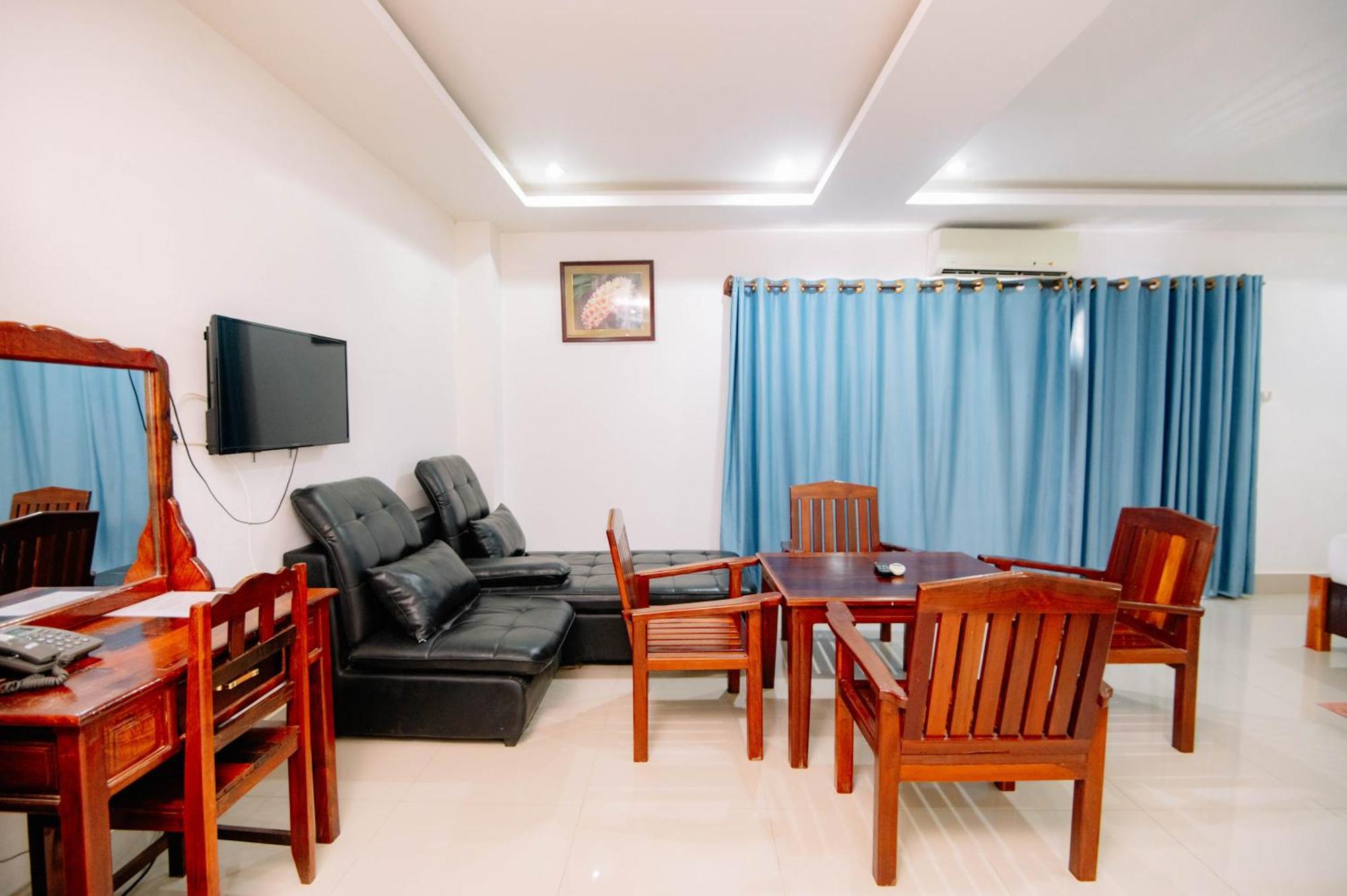 Lisha The Grand Riverside Hotel Vang Vieng Buitenkant foto