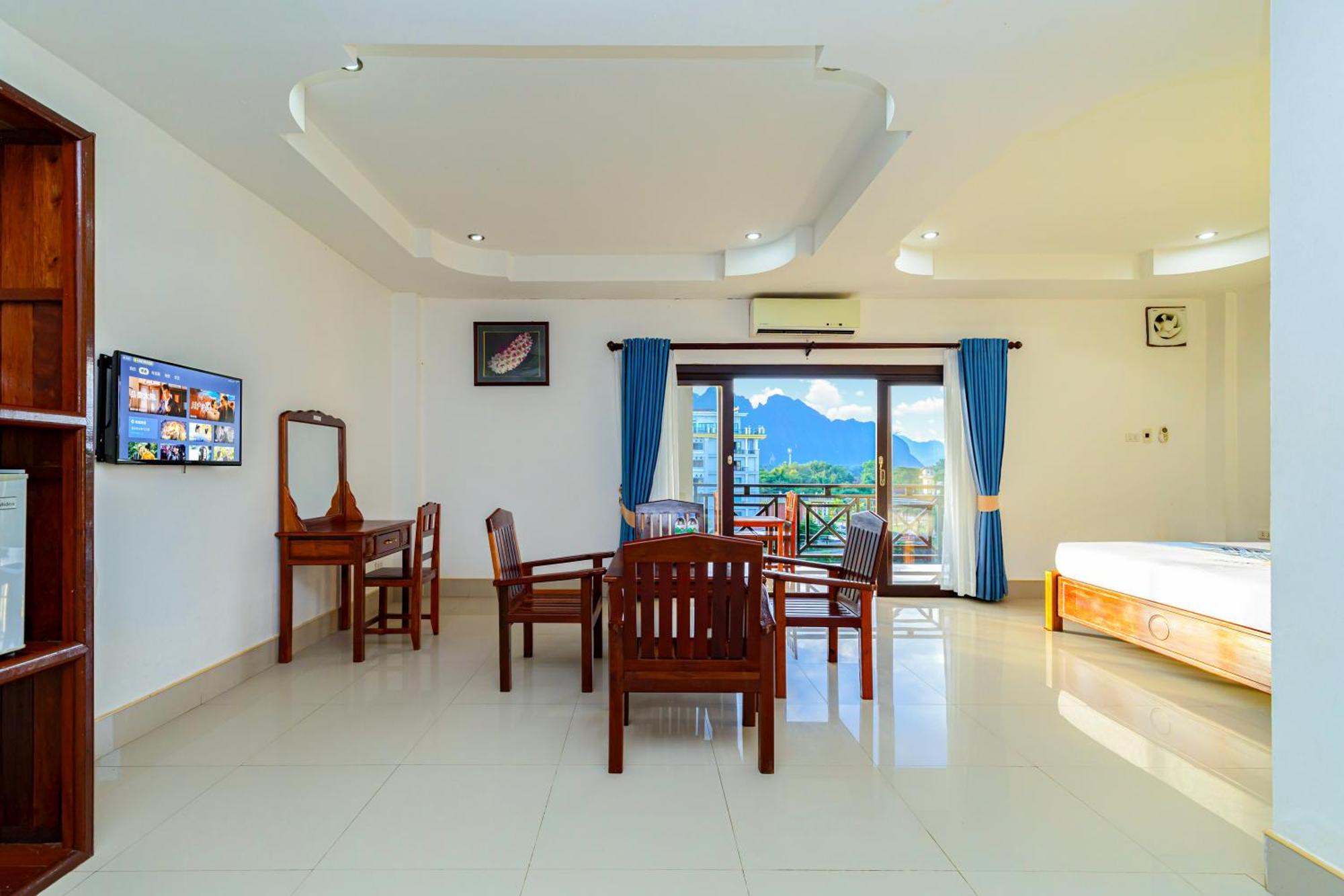 Lisha The Grand Riverside Hotel Vang Vieng Buitenkant foto