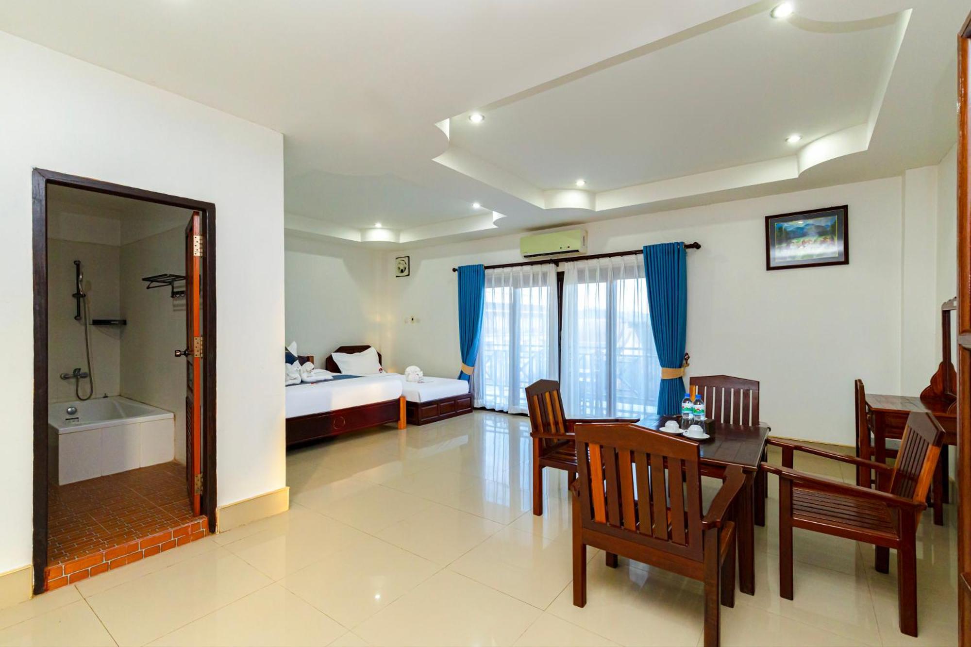 Lisha The Grand Riverside Hotel Vang Vieng Buitenkant foto