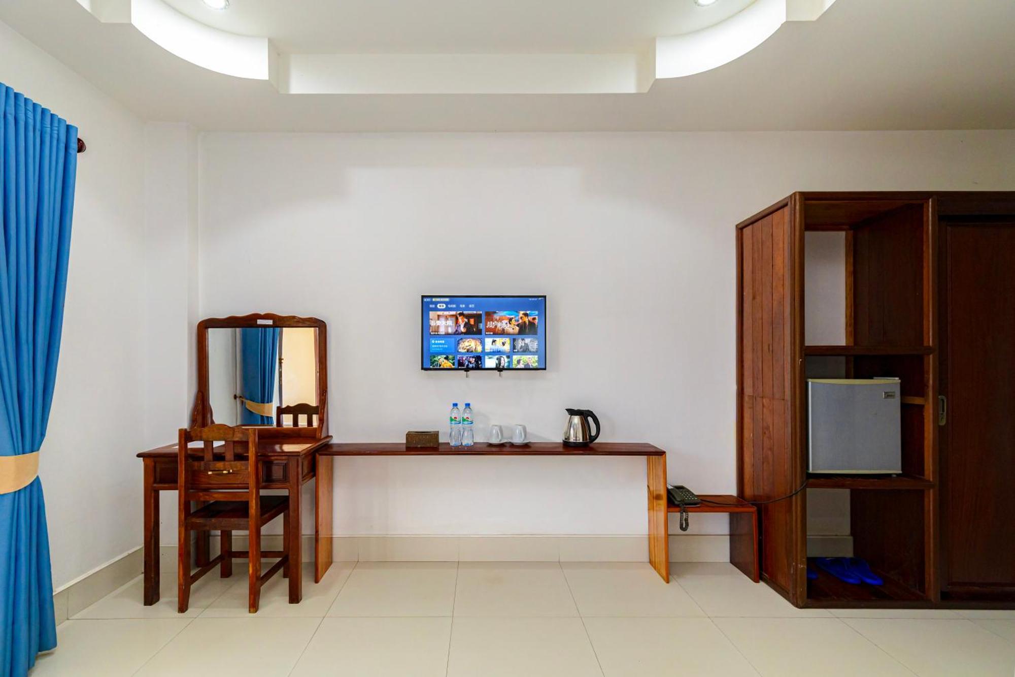 Lisha The Grand Riverside Hotel Vang Vieng Buitenkant foto