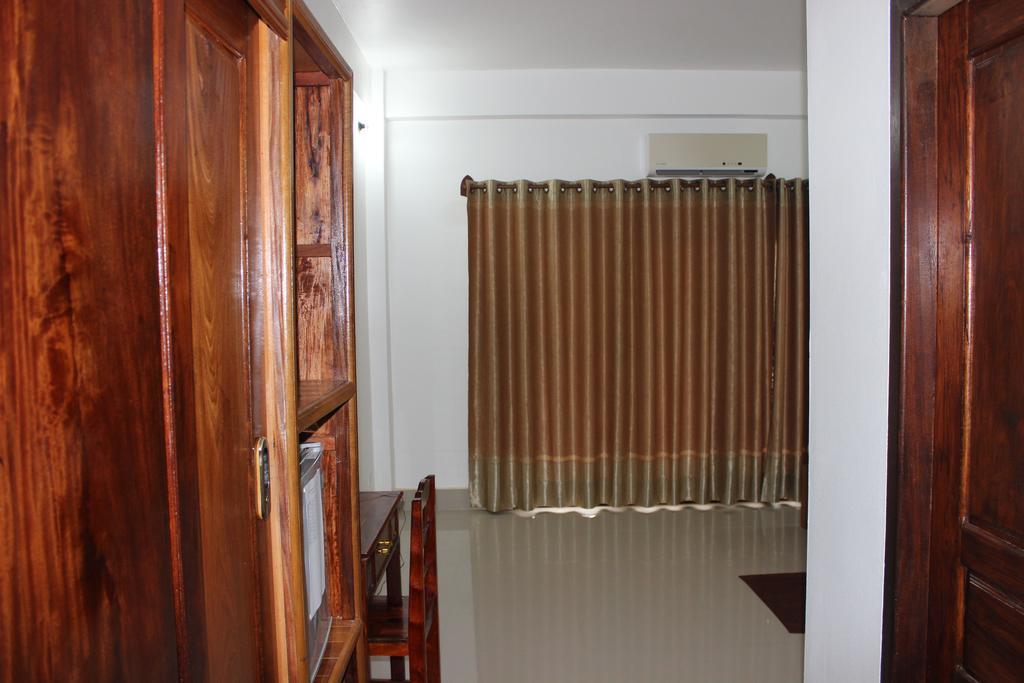 Lisha The Grand Riverside Hotel Vang Vieng Buitenkant foto