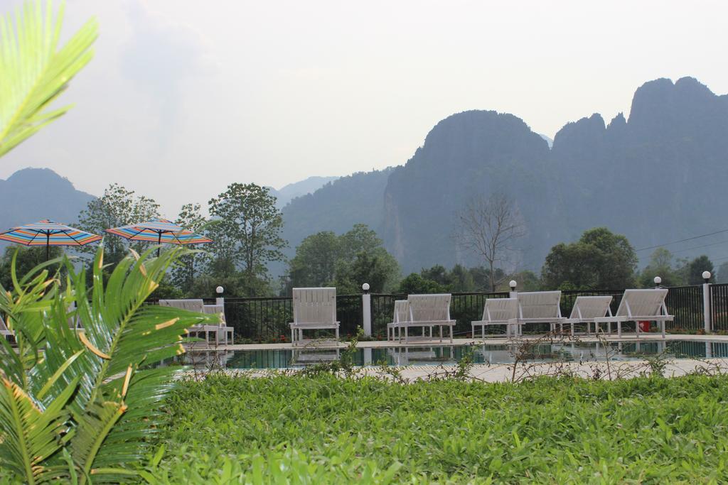 Lisha The Grand Riverside Hotel Vang Vieng Buitenkant foto