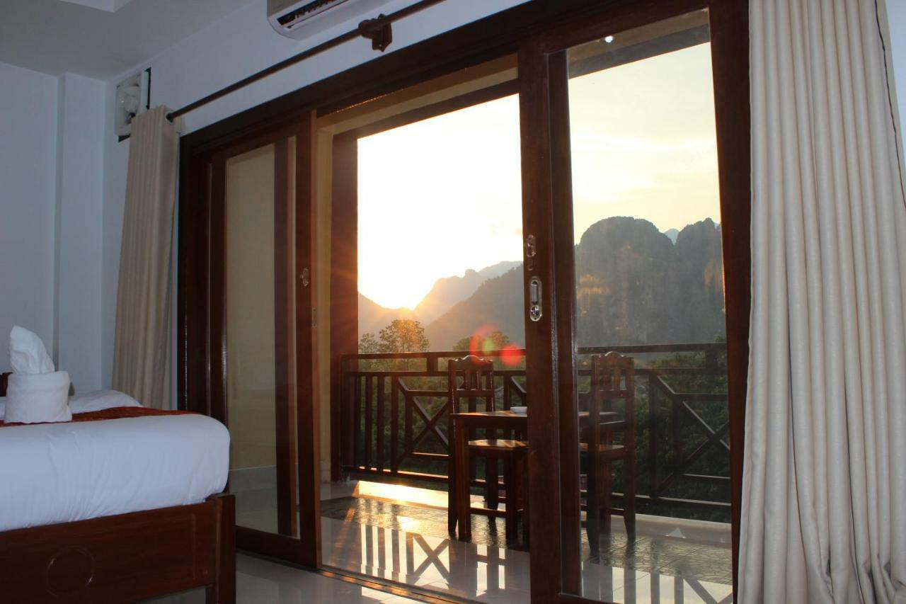 Lisha The Grand Riverside Hotel Vang Vieng Buitenkant foto